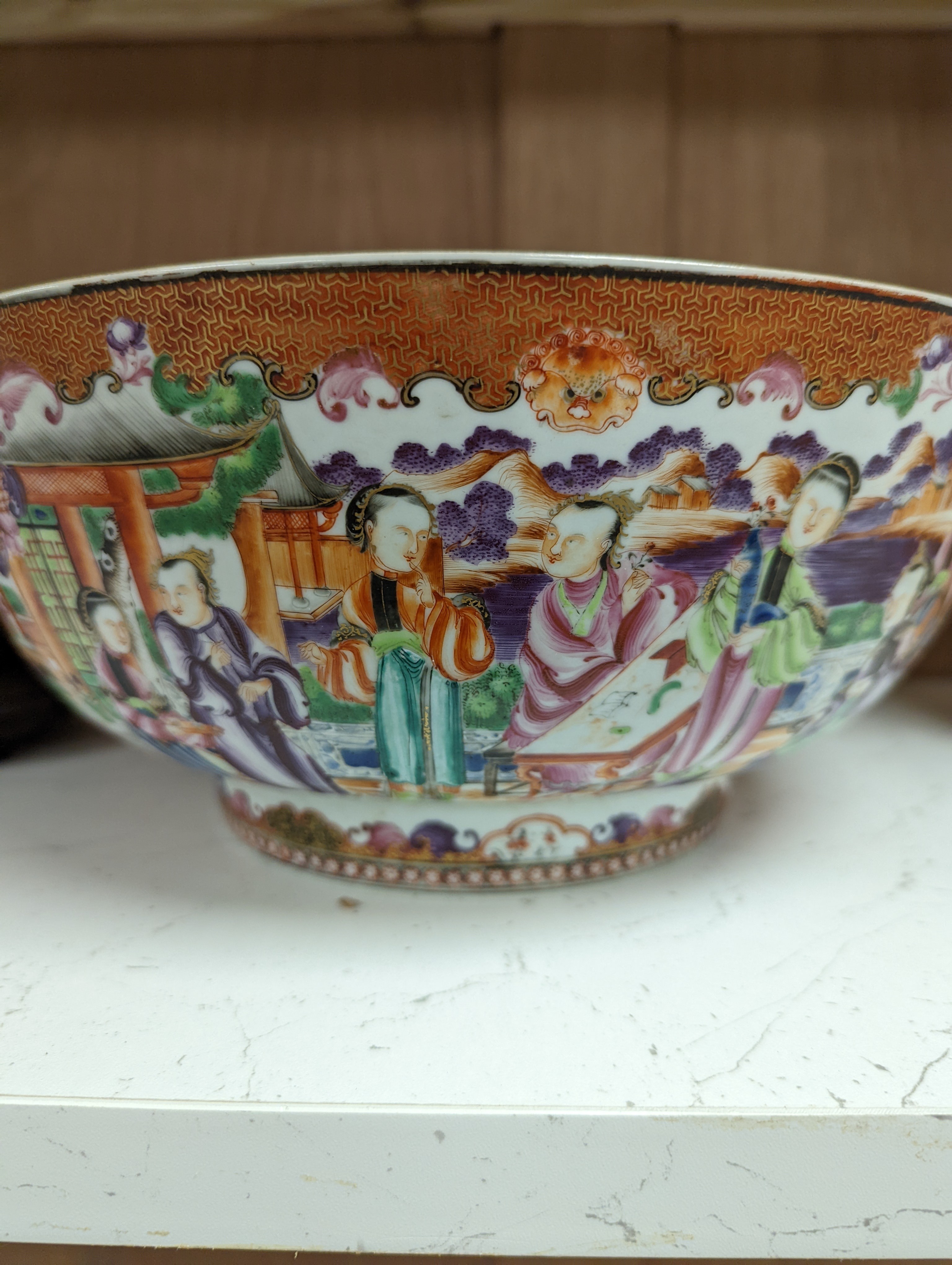An 18th century Chinese export mandarin pattern porcelain bowl with hardwood stand 28.5cm diameter